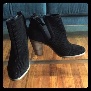 Vince Canute booties